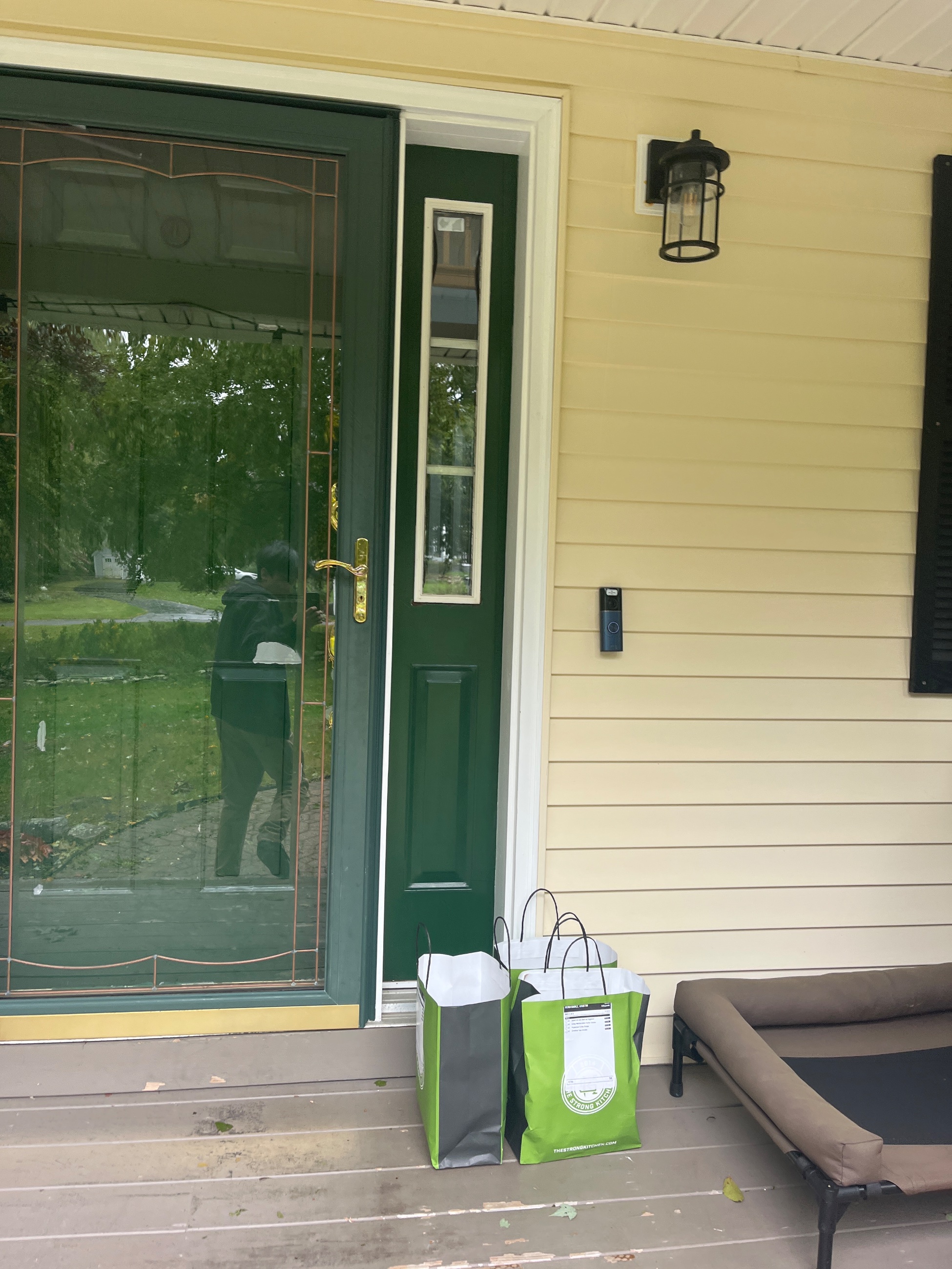 Factor, CookUnity, HelloFresh — or the Local Kitchen? An Honest Connecticut Comparison