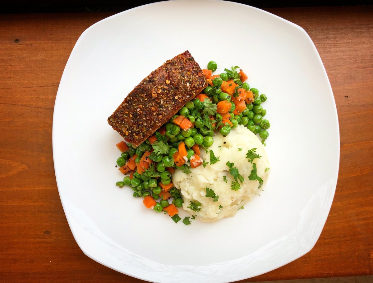 Classic Garlic and Herb Meatloaf
