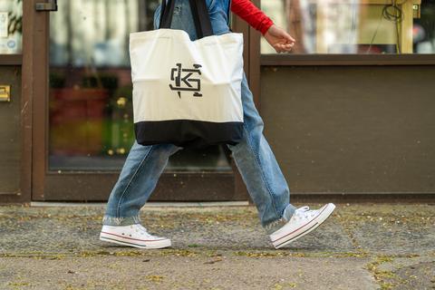 Strong Kitchen tote bag, on the go